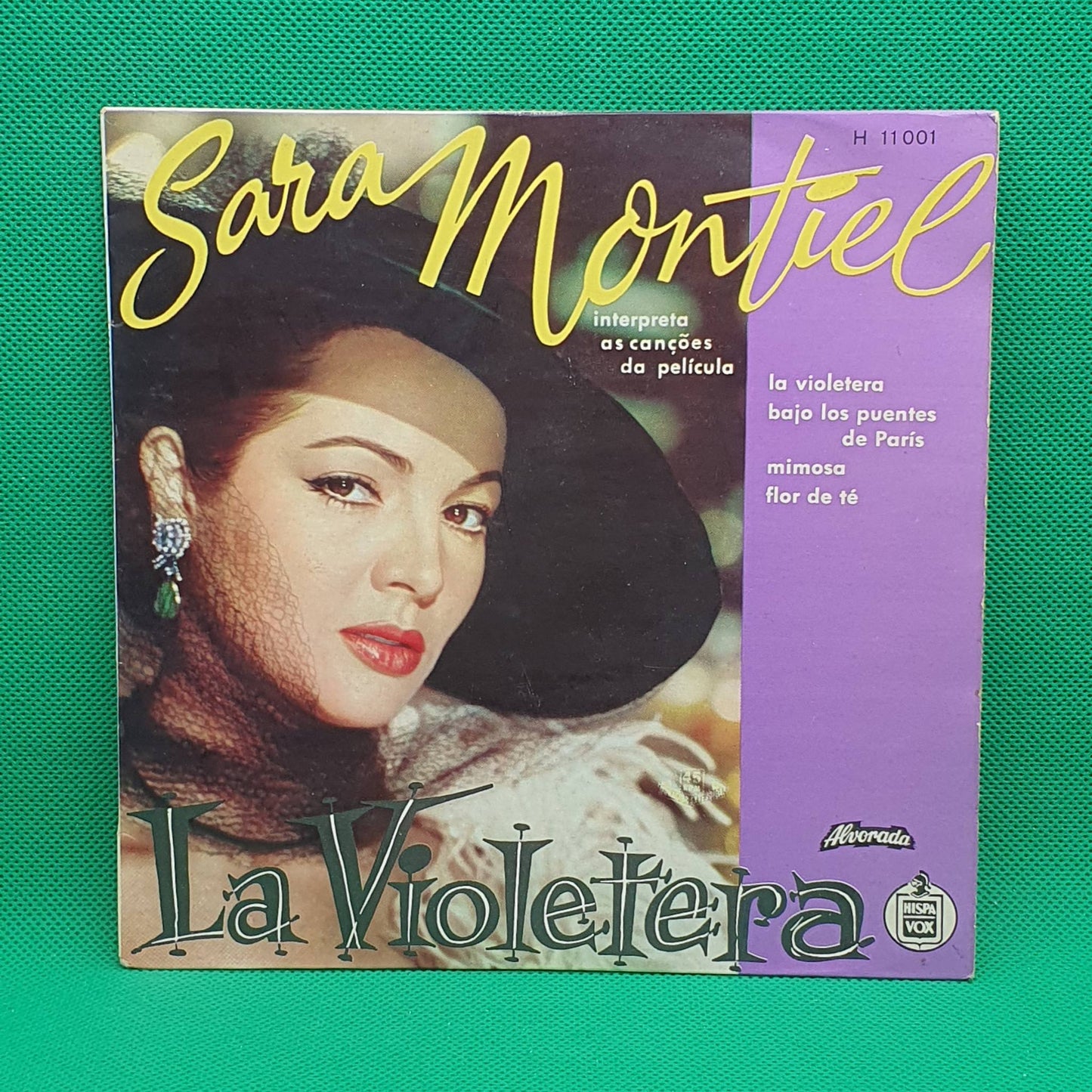 Sara Montiel – Interpreta As Canções Da Película La Violetera