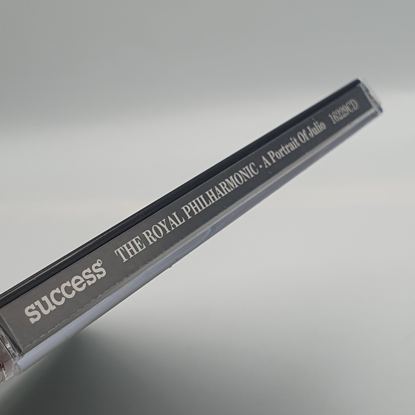 The Royal Philharmonic ‎– Plays The Great Love Songs Of Julio Iglesias