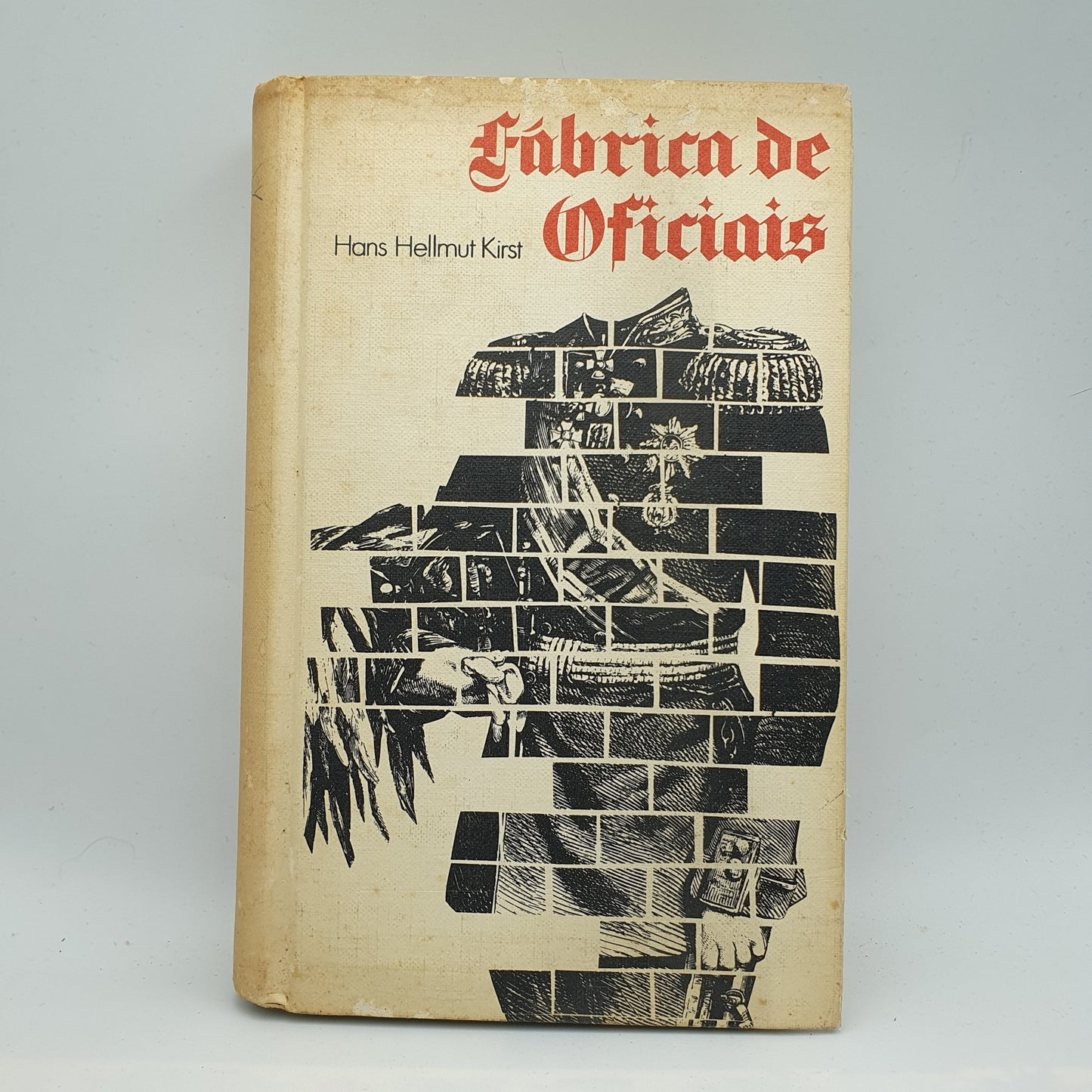 Hans Hellmut Kirst - Fabrica de Oficiais