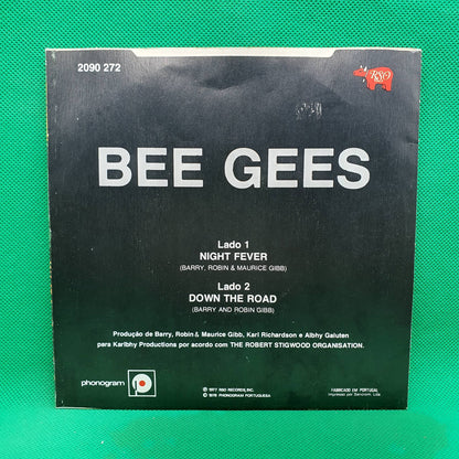 Bee Gees – Night Fever