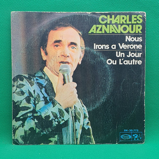 Charles Aznavour ‎– Nous Irons À Verone