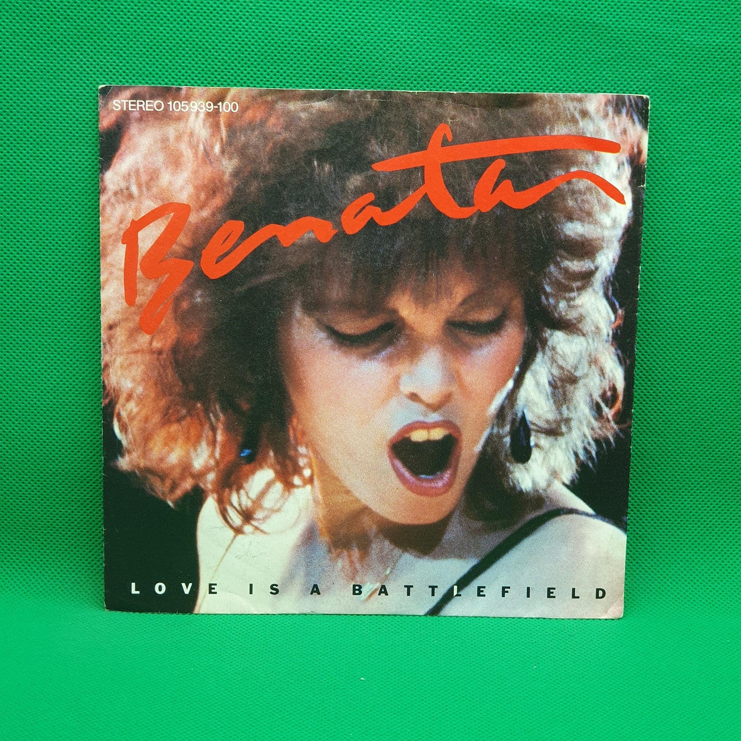 Pat Benatar ‎– Love Is A Battlefield