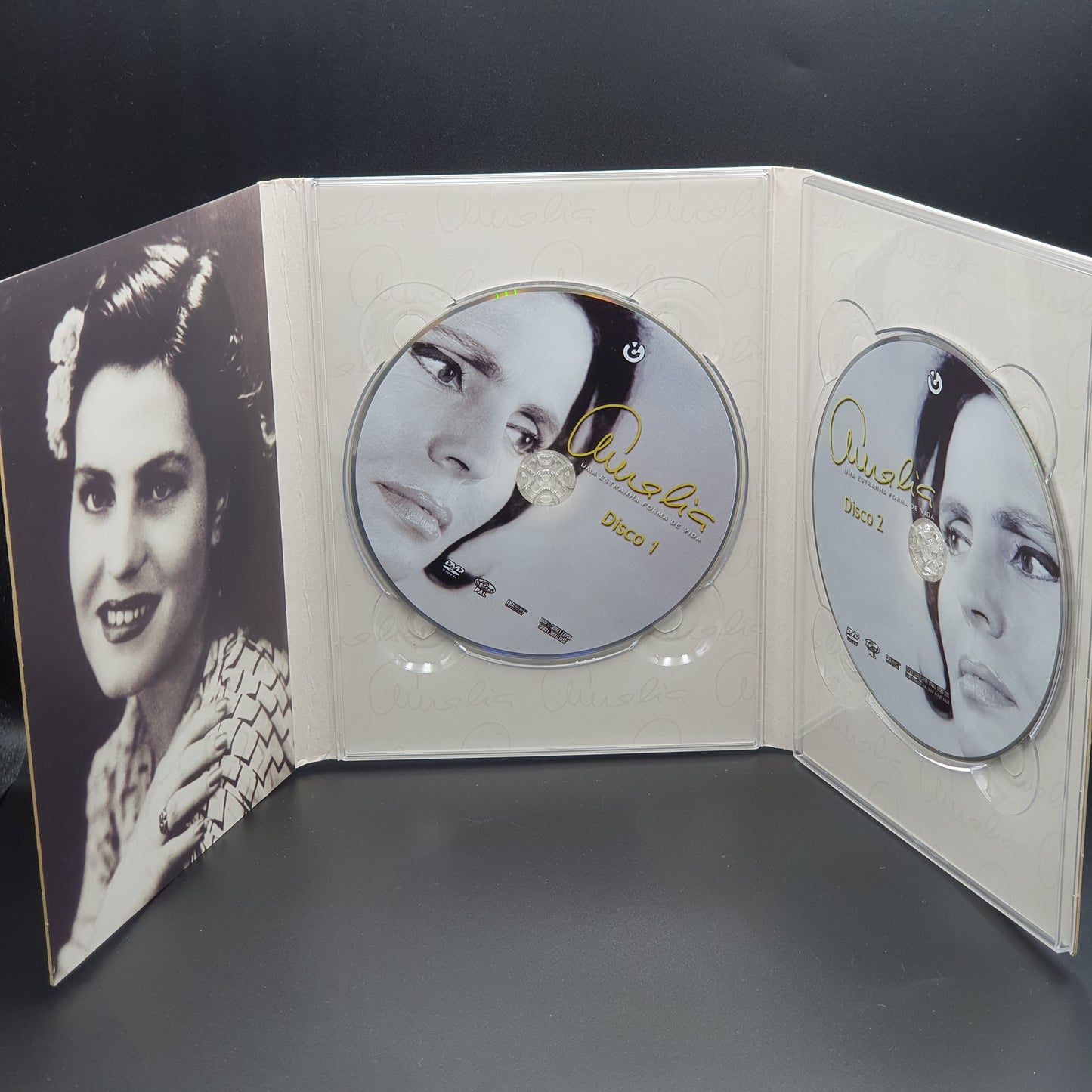 Amália - Uma Estranha Forma de Vida