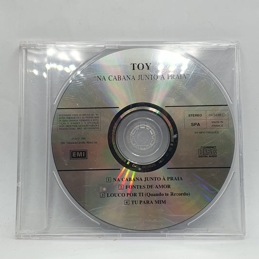 Toy – Na Cabana Junto À Praia