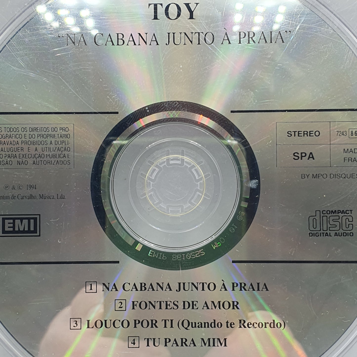 Toy – Na Cabana Junto À Praia