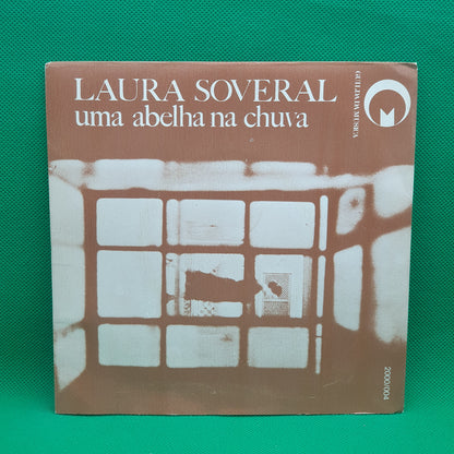 Laura Soveral ‎– Uma Abelha Na Chuva