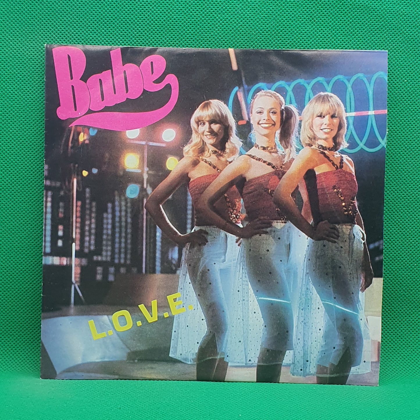 Babe ‎– L.O.V.E.