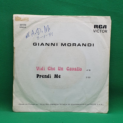 Gianni Morandi ‎– Vidi Che Un Cavallo / Prendi Me