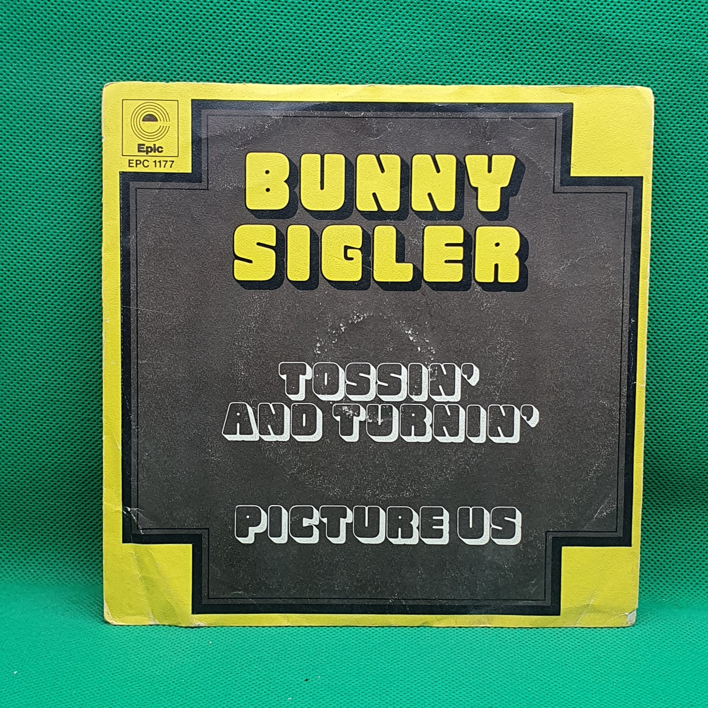 Bunny Sigler ‎– Tossin' And Turnin'