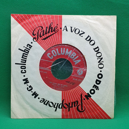 Cliff Richard And The Shadows* ‎– Please Don't Tease