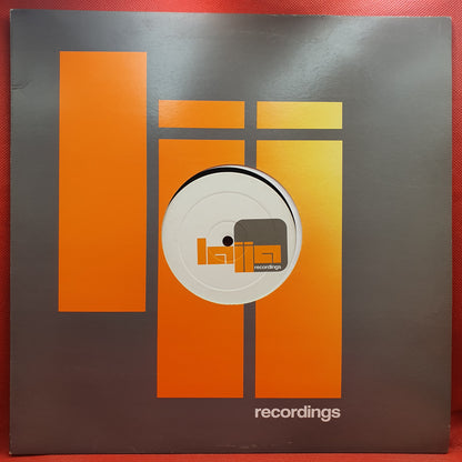 Dirty Donna Loves Bass ‎– Ring The Alarm