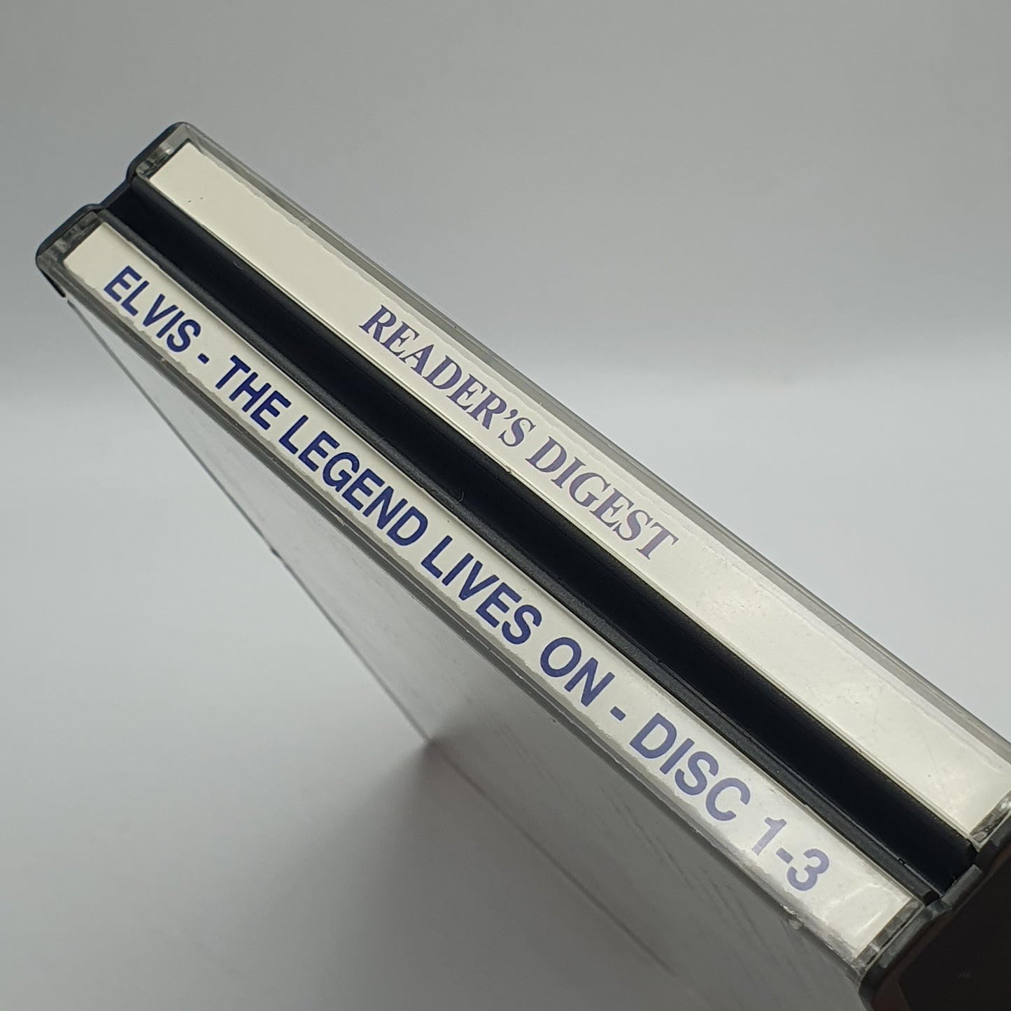 Elvis ‎– The Legend Lives On