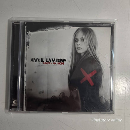 Avril Lavigne - Under My Skin (CD)