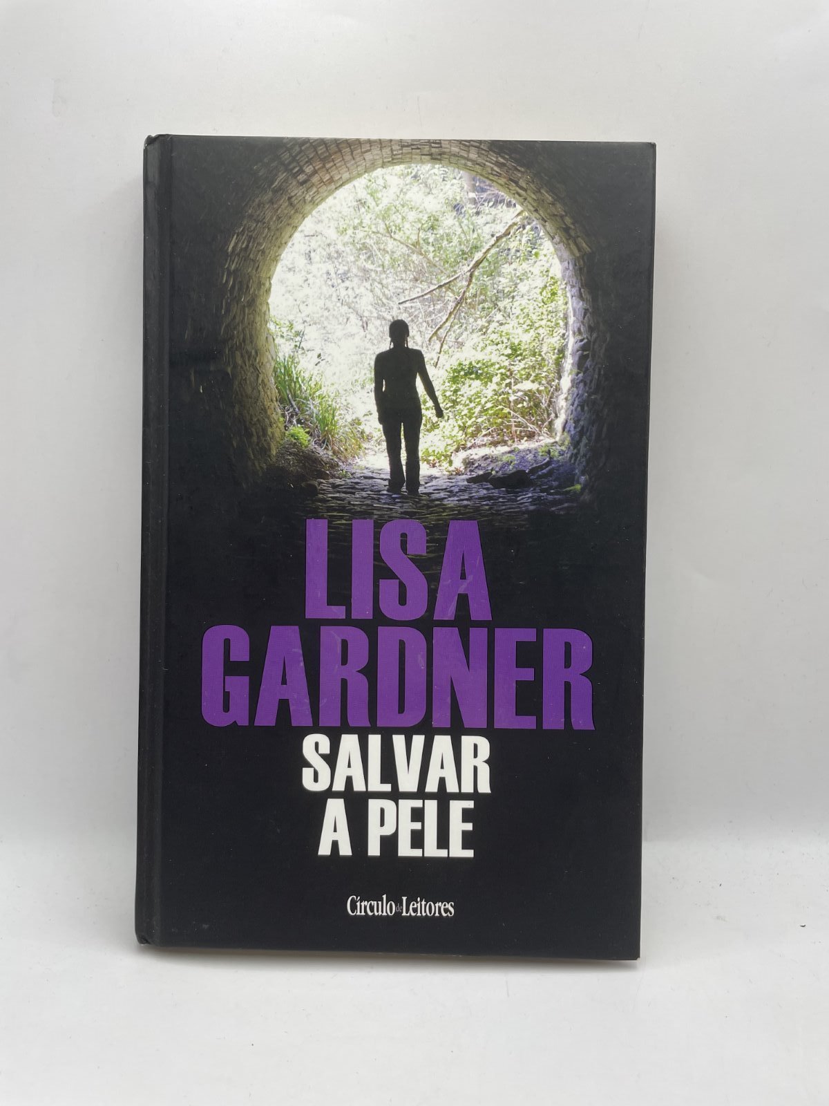 Livro-Salvar a pele- Lisa Gardner