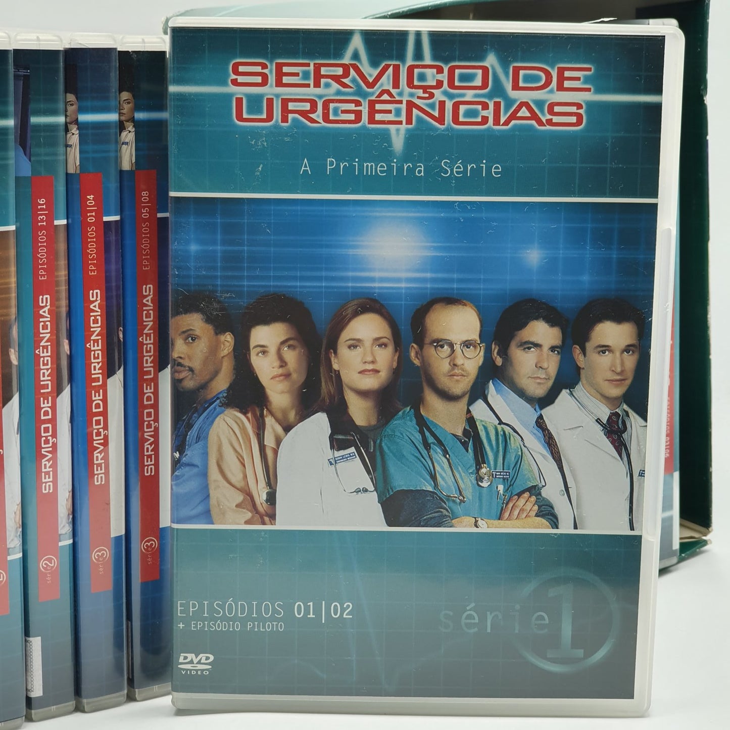 Série 1 a 3 de Serviço De Urgências (18xDVD) Ref. OL-VI