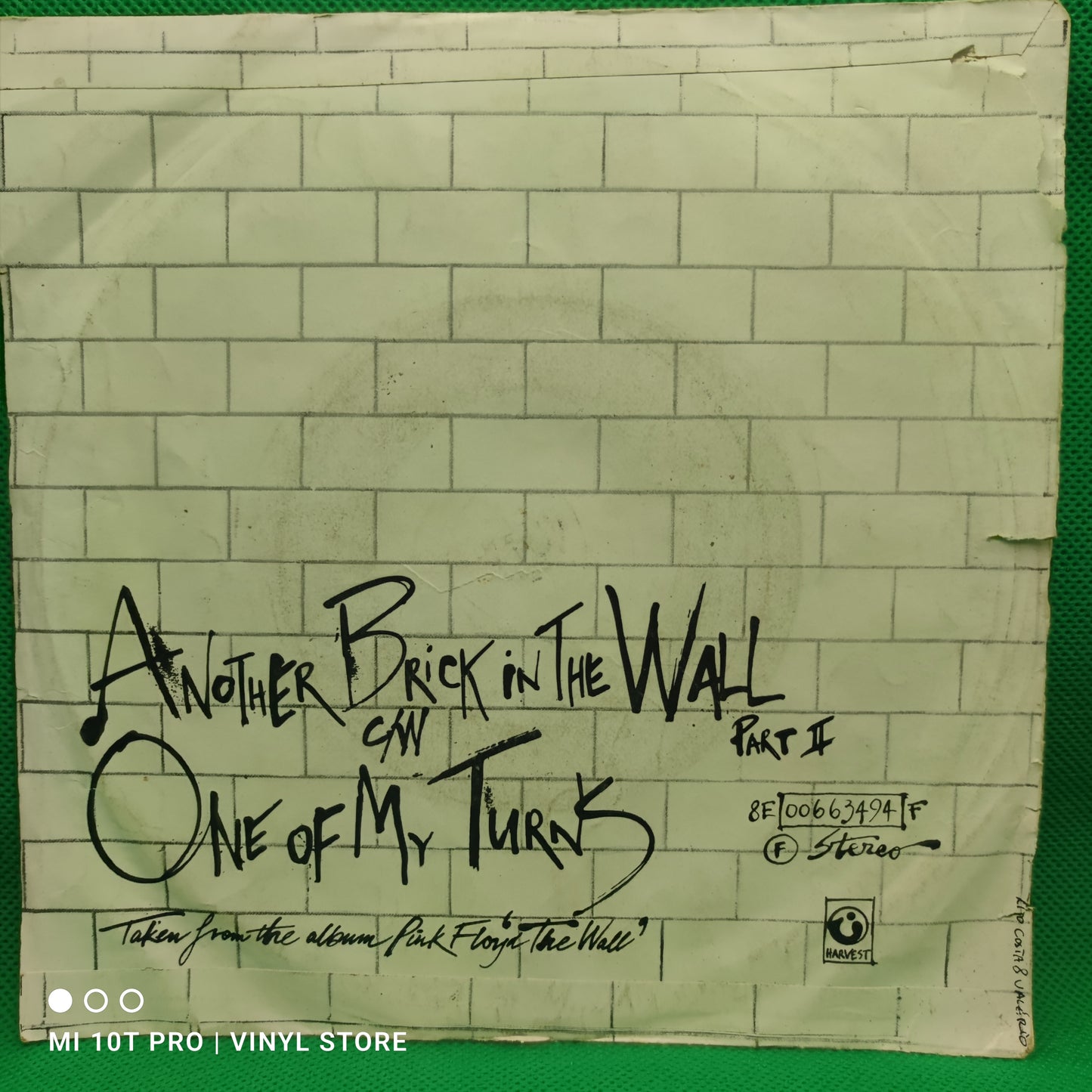 Pink Floyd – Another Brick In The Wall (Part II) c/w One Of My Turns