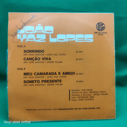 João Vaz Lopes – Sorrindo