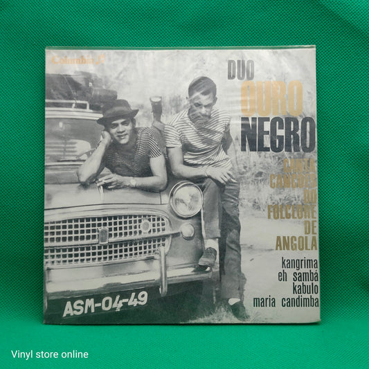 Duo Ouro Negro – Canta Canções Do Folclore De Angola