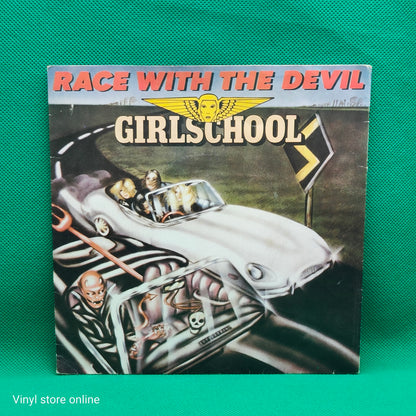 Girlschool – Rennen mit dem Teufel