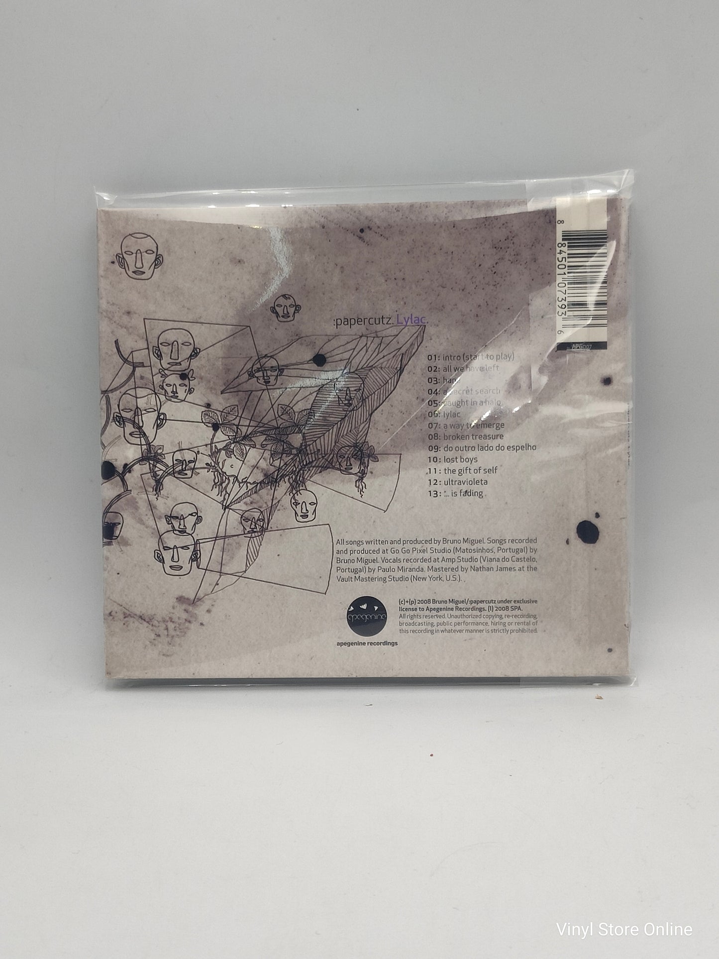 :papercutz ‎– Lylac