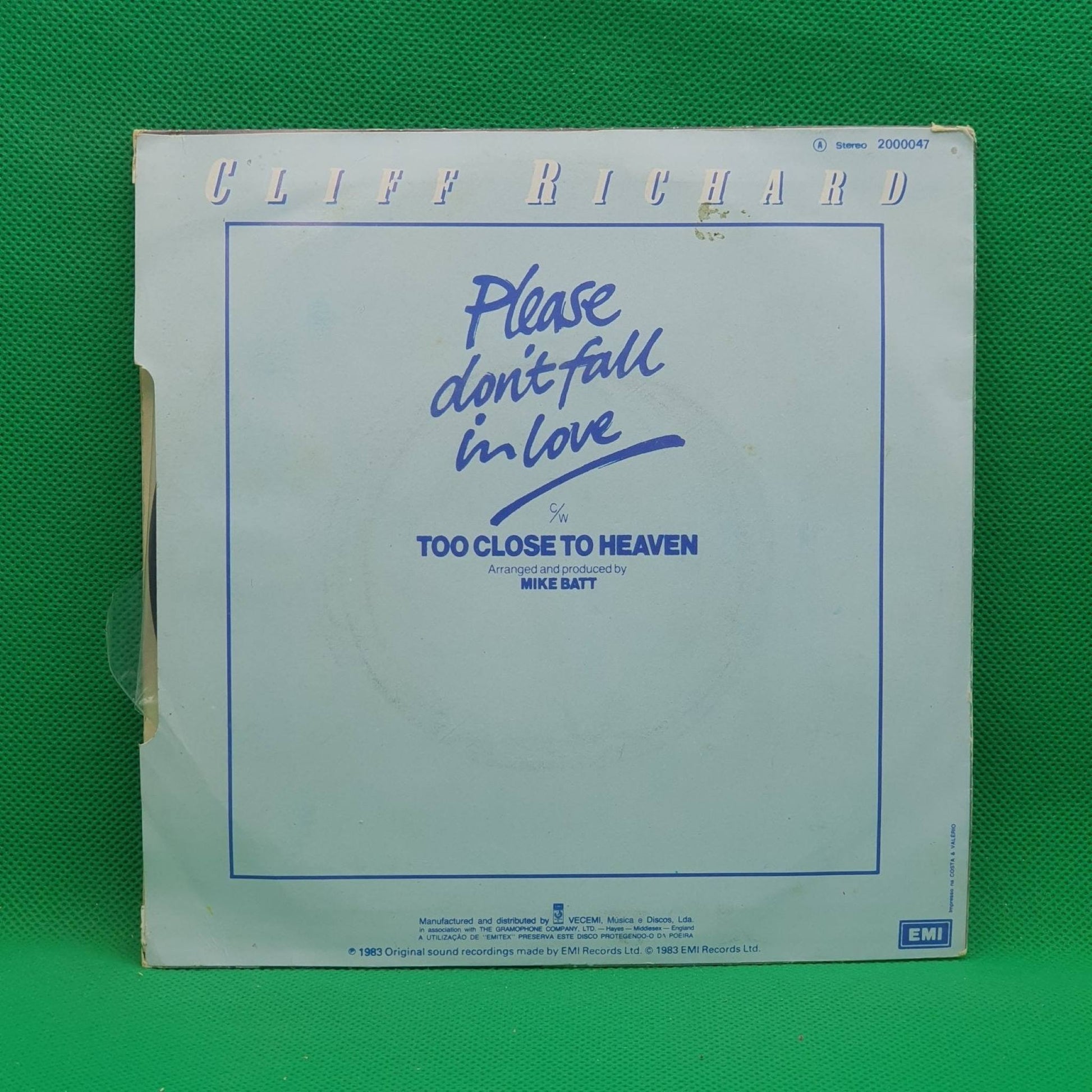 Cliff Richard ‎– Please Don't Fall In Love - Vinyl Store Online