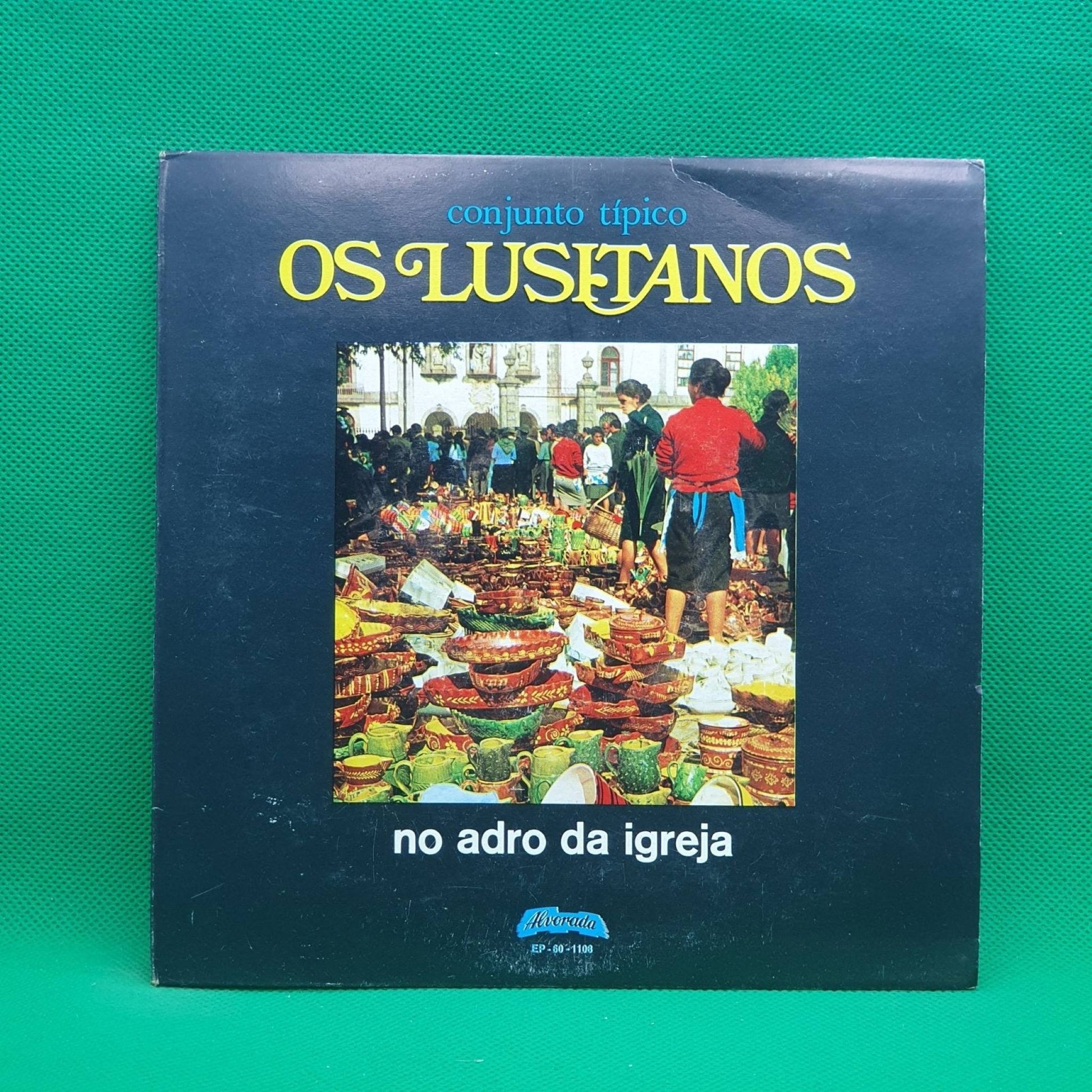 Conjunto Típico Os Lusitanos ‎– No Adro Da Igreja - Vinyl Store Online