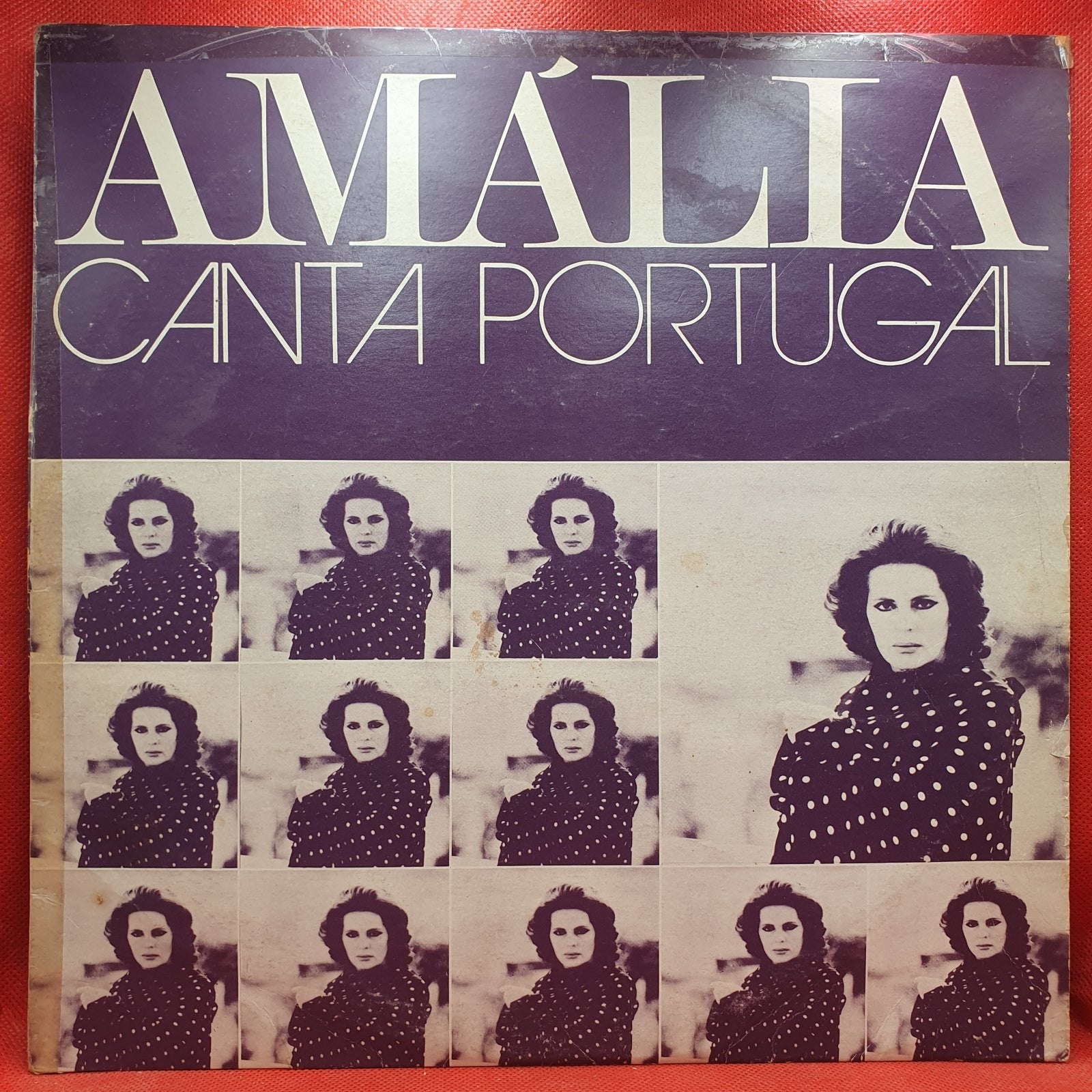 Amália Rodrigues - Amália Canta Portugal (LP) · fotografia 1