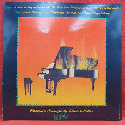 Stevie Wonder - Hotter Than July (LP) · fotografia 2