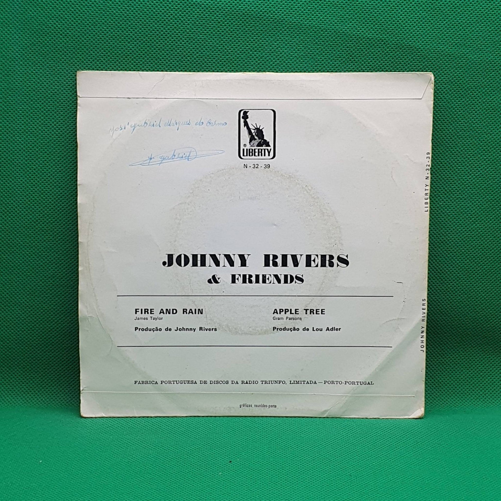 Johnny Rivers ‎– Fire And Rain / Apple Tree - Vinyl Store Online
