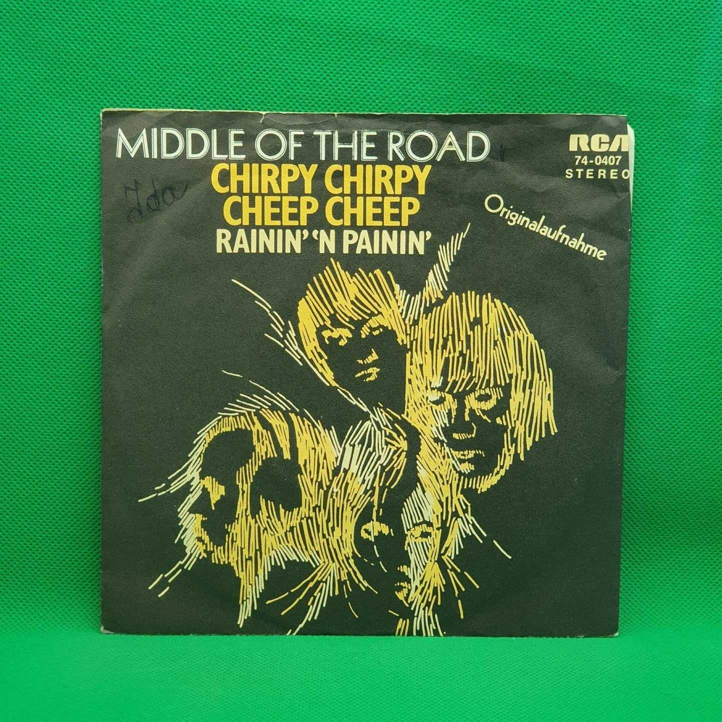 Middle Of The Road ‎– Chirpy Chirpy Cheep Cheep - Vinyl Store Online
