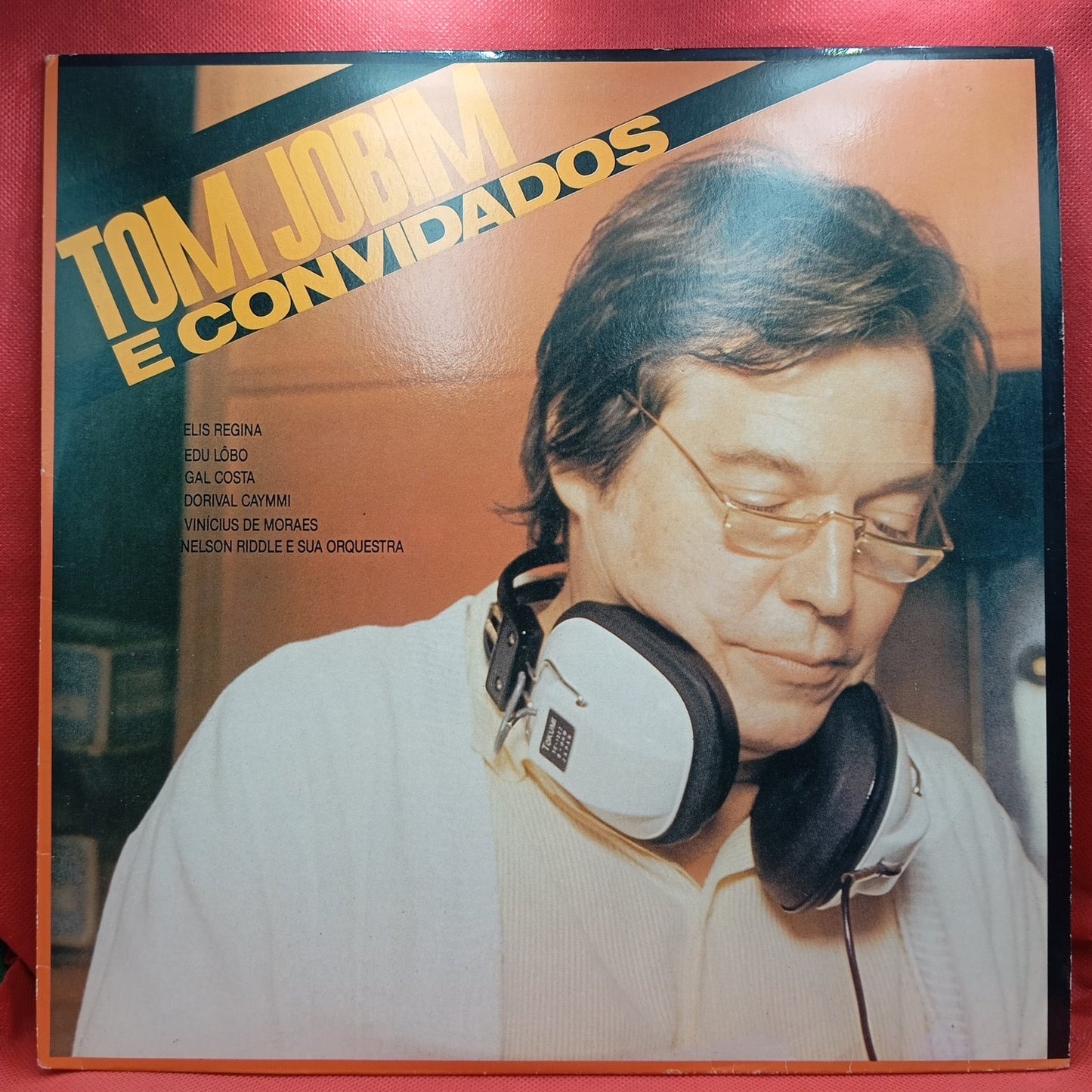 Tom Jobim - Tom Jobim E Convidados (LP) · fotografia 1 · VSO#106-287