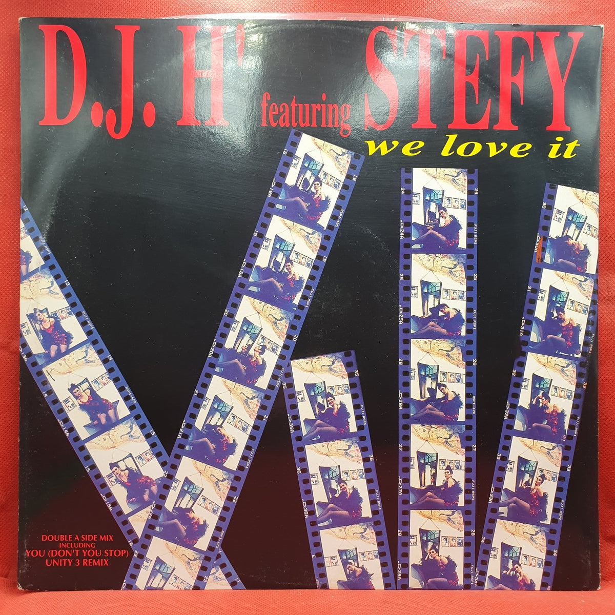 D.J. H' Featuring Stefy - We Love It / You (Don't You Stop) - Unity 3 Remix (Maxis) · fotografia 1 · VSO#1439-3653