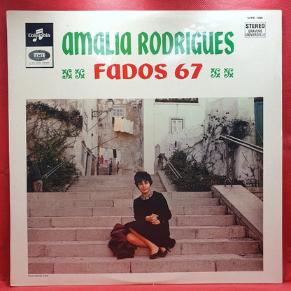Amália Rodrigues - Fados 67 (LP) · fotografia 1 · VSO#1451-3629