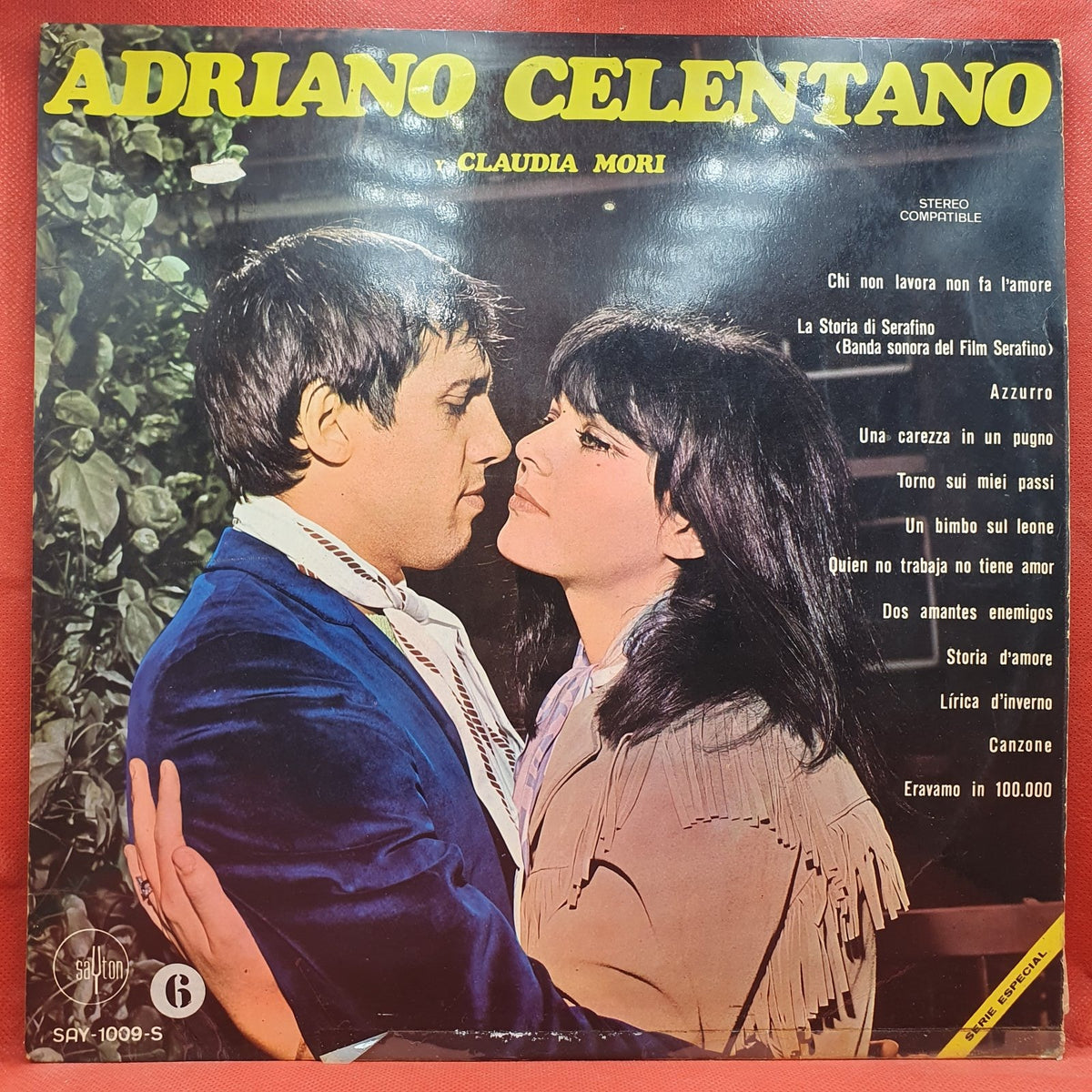 Adriano Celentano Y Claudia Mori - Chi Non Lavora Non Fa L'Amore (LP) · fotografia 1 · VSO#1675-4277