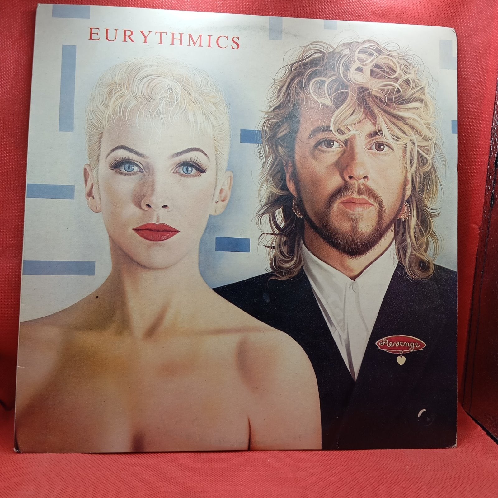 Eurythmics - Revenge (LP) · fotografia 1 · VSO#168-459