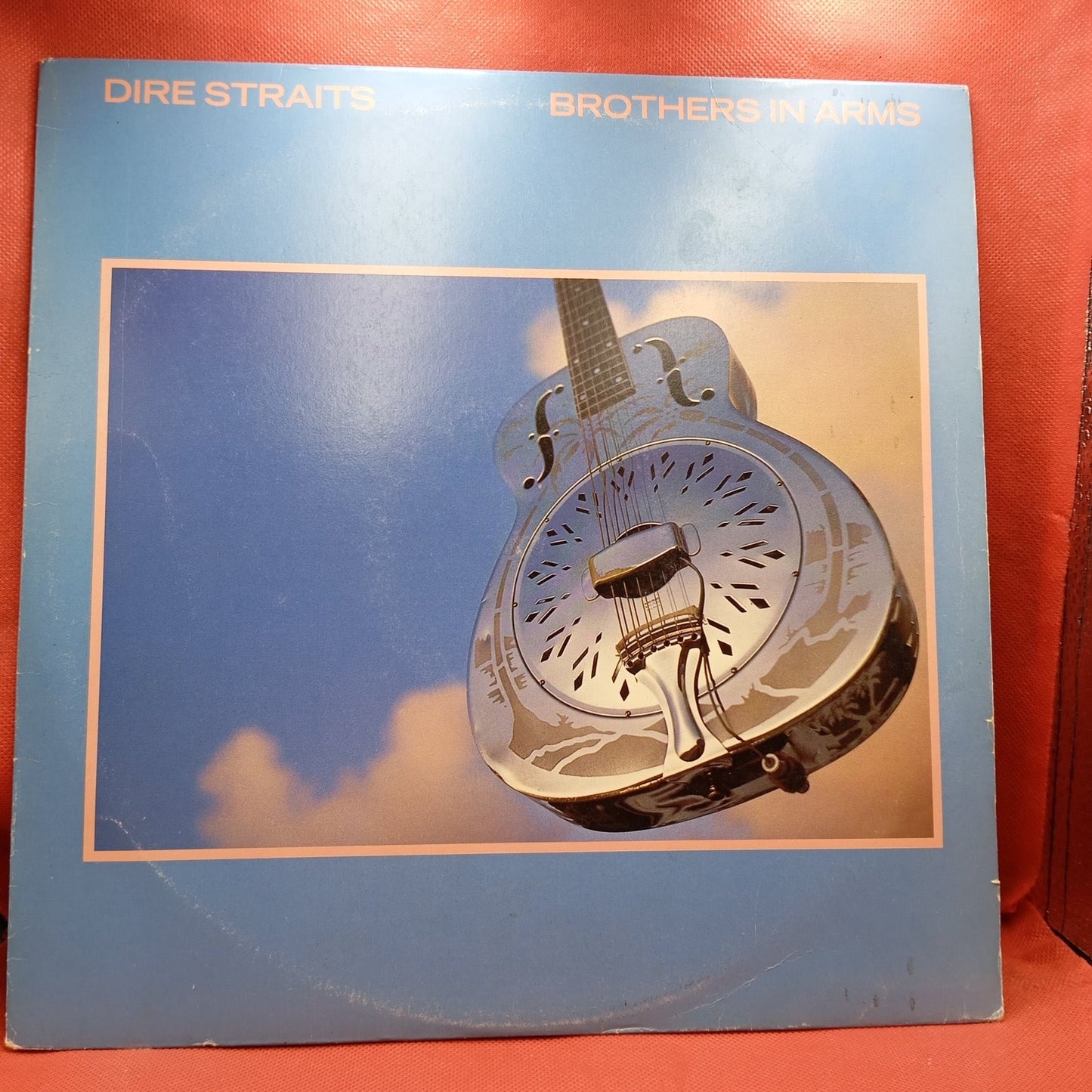 Dire Straits - Brothers In Arms (LP) · fotografia 1 · VSO#170-455