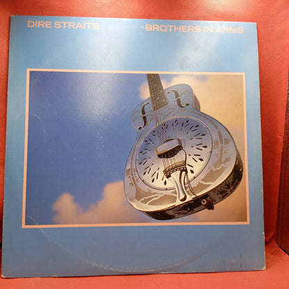 Dire Straits - Brothers In Arms (LP) · fotografia 1 · VSO#170-455
