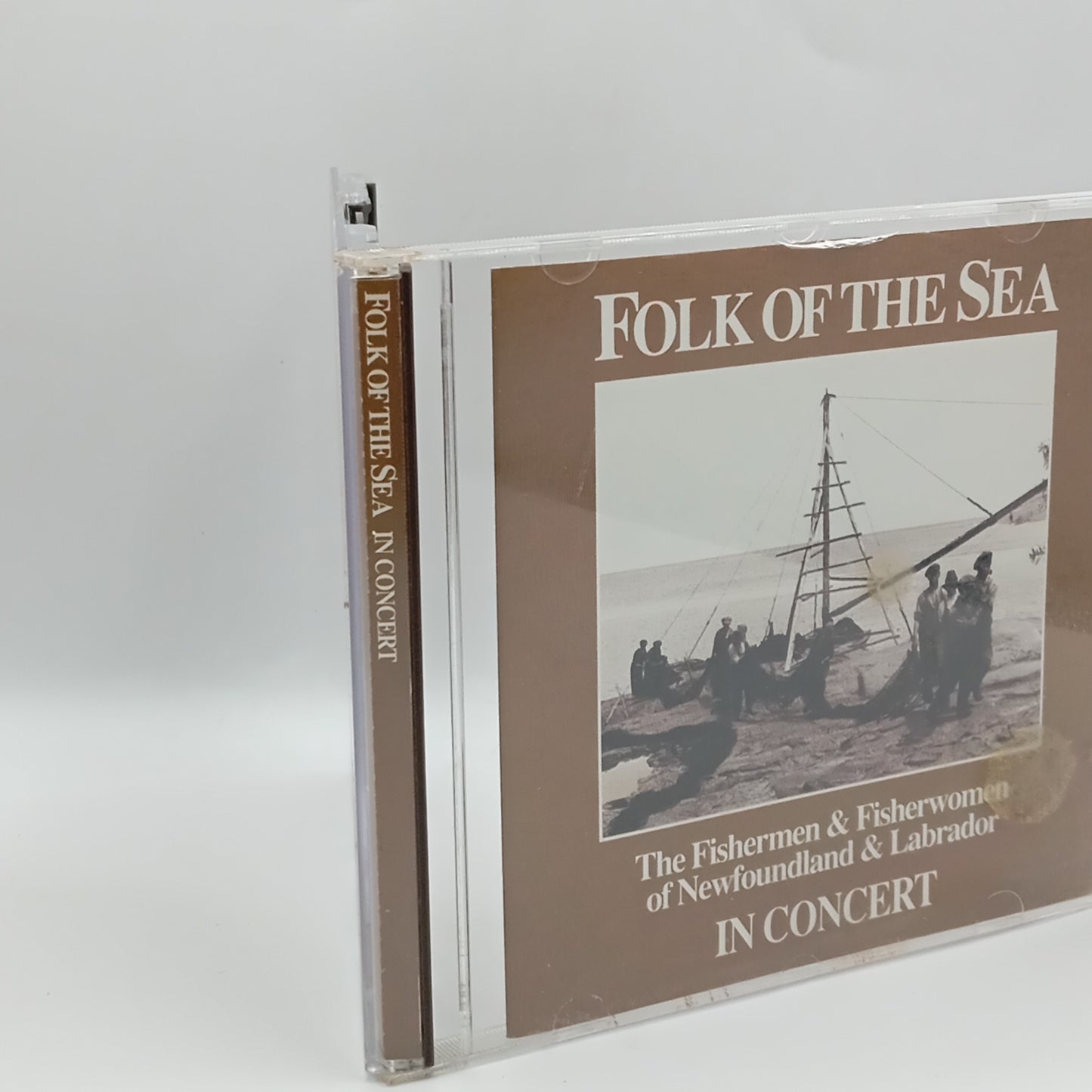 Folk Of The Sea - The Fishermen & Fisherwomen Of Newfoundland & Labrador, In Concert (CD) · fotografia 3 · VSO#368-931