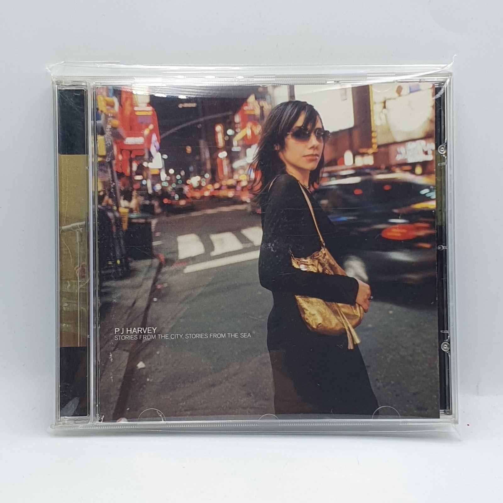 P J Harvey - Stories From The City, Stories From The Sea (CD) · fotografia 1 · VSO#481-1192