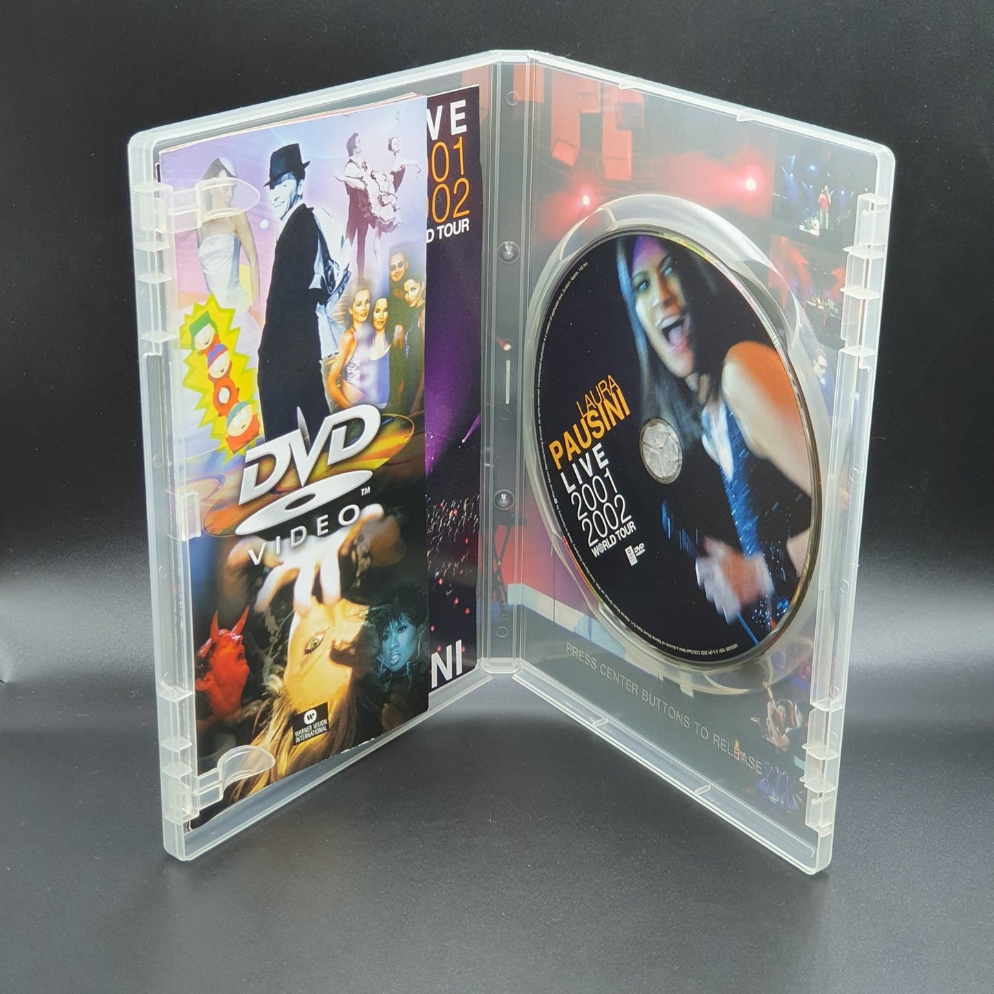 Laura Pausini - Live 2001/2002 World Tour (DVD Música) · fotografia 2 · VSO#499-1273