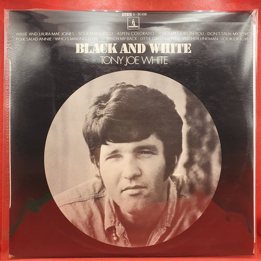 Tony Joe White - Black And White (LP) · fotografia 1 · VSO#942-2436