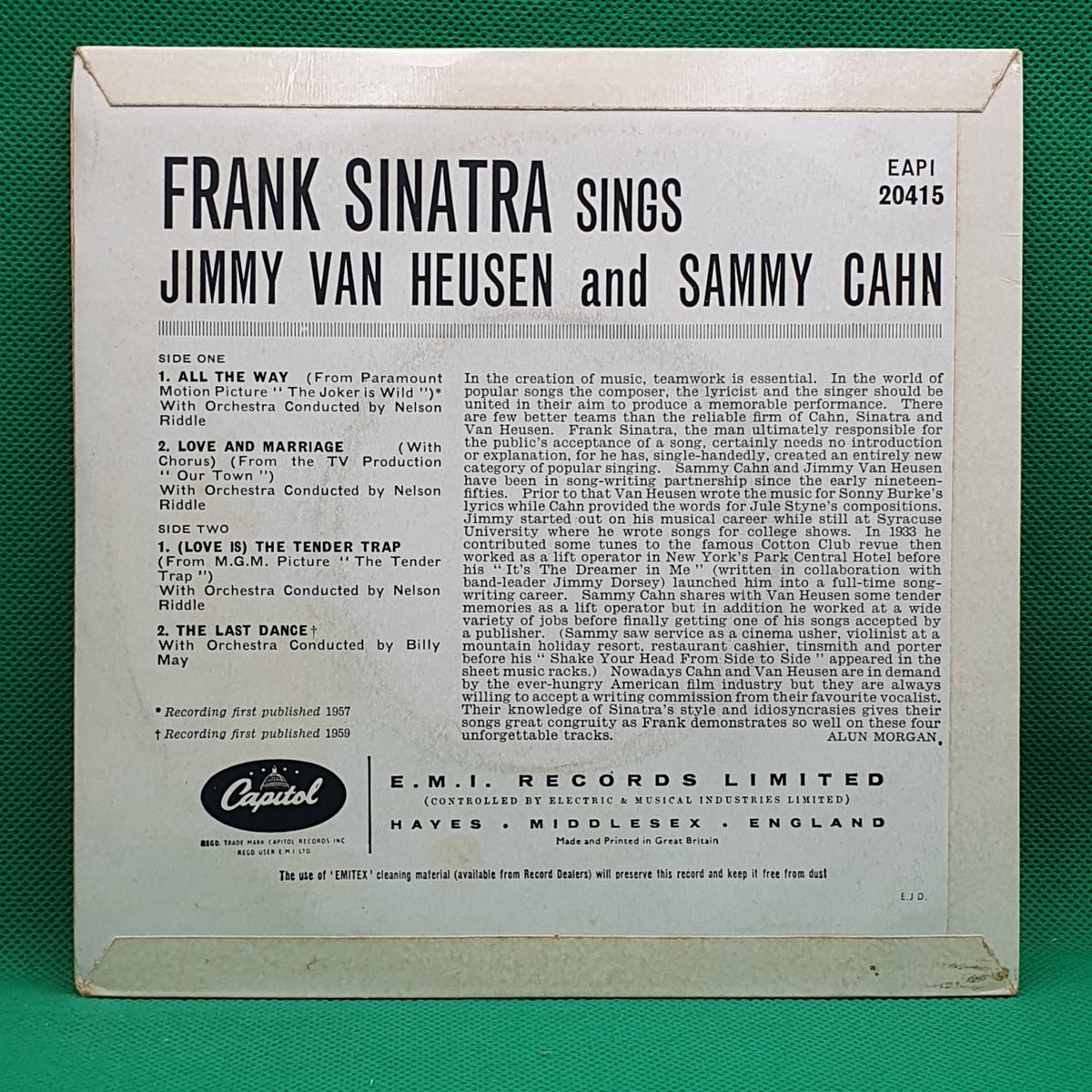Frank Sinatra - Frank Sinatra Sings Jimmy Van Heusen And Sammy Cahn (EP) · fotografia 2 · VSO#981-2581